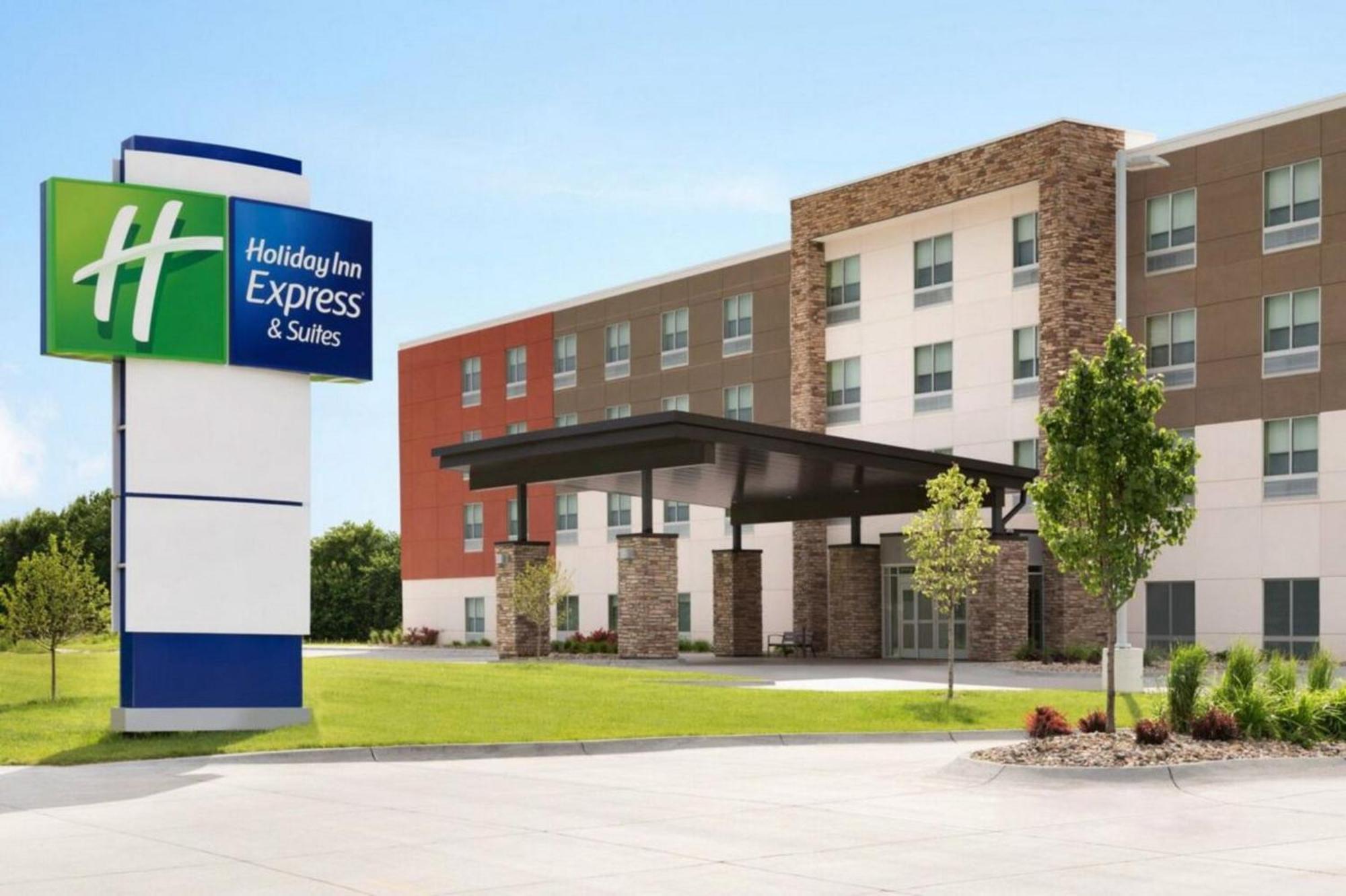Holiday Inn Express & Suites Mansfield - Ontario By Ihg Exteriér fotografie